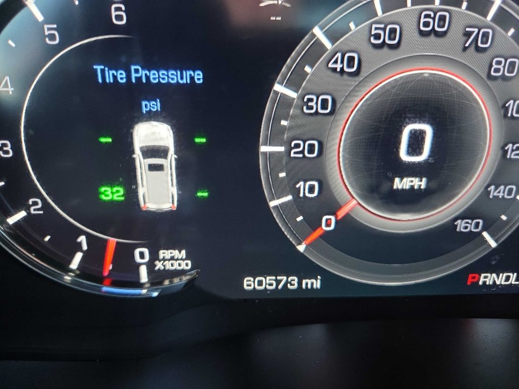 Cadillac Escalade ESV 4WD 4dr Premium Luxury 2018