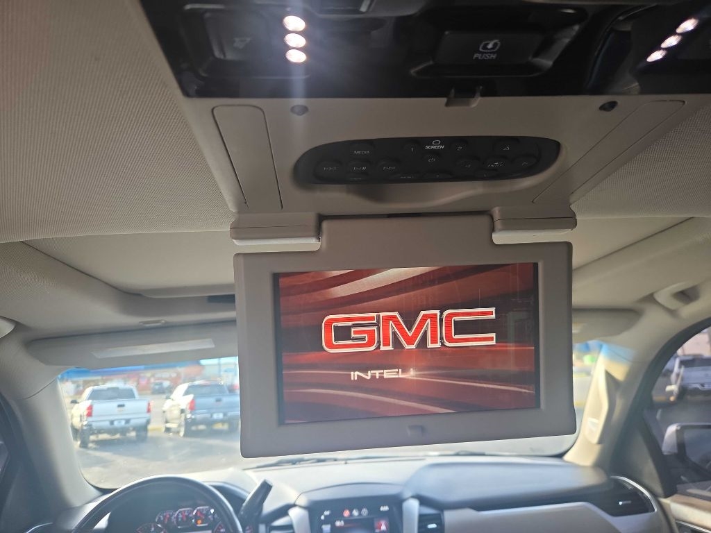 GMC Yukon 4WD 4dr SLT 2015