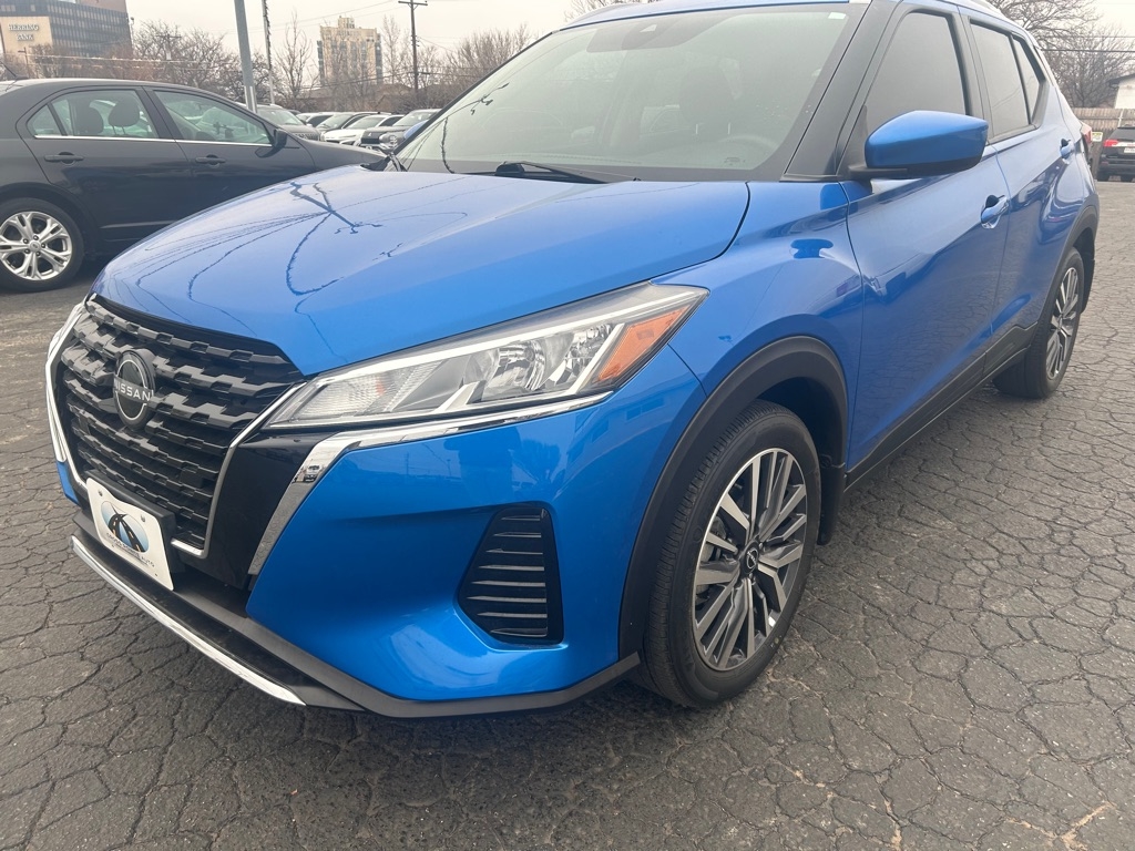 Nissan Kicks SV FWD 2024