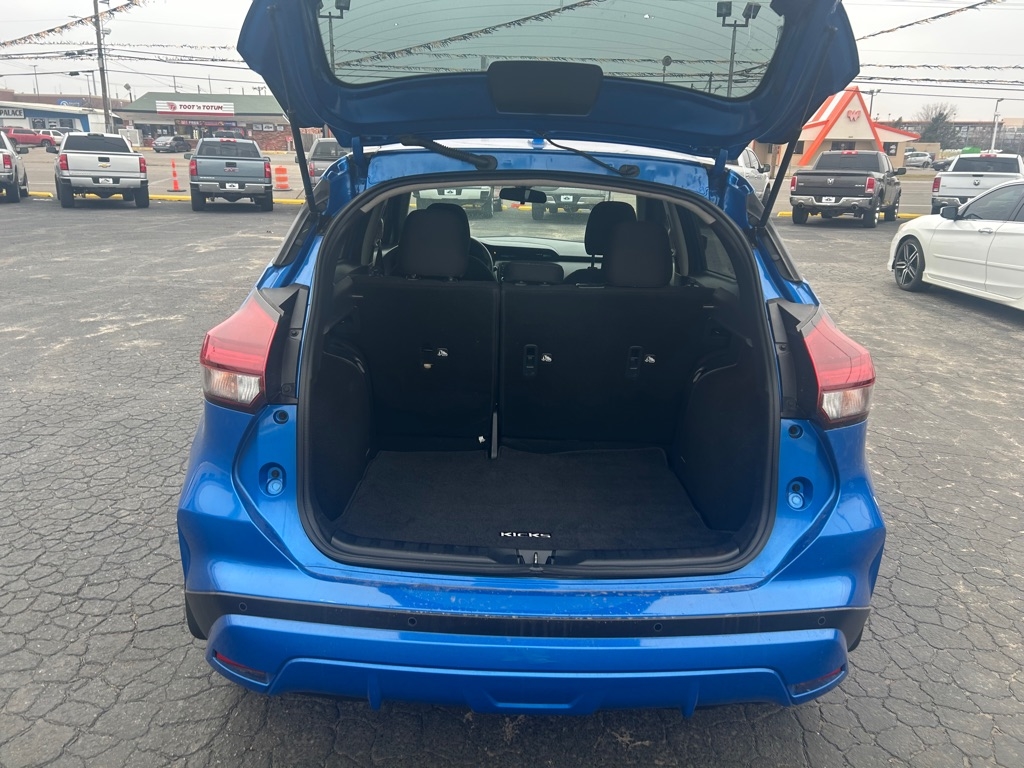 Nissan Kicks SV FWD 2024