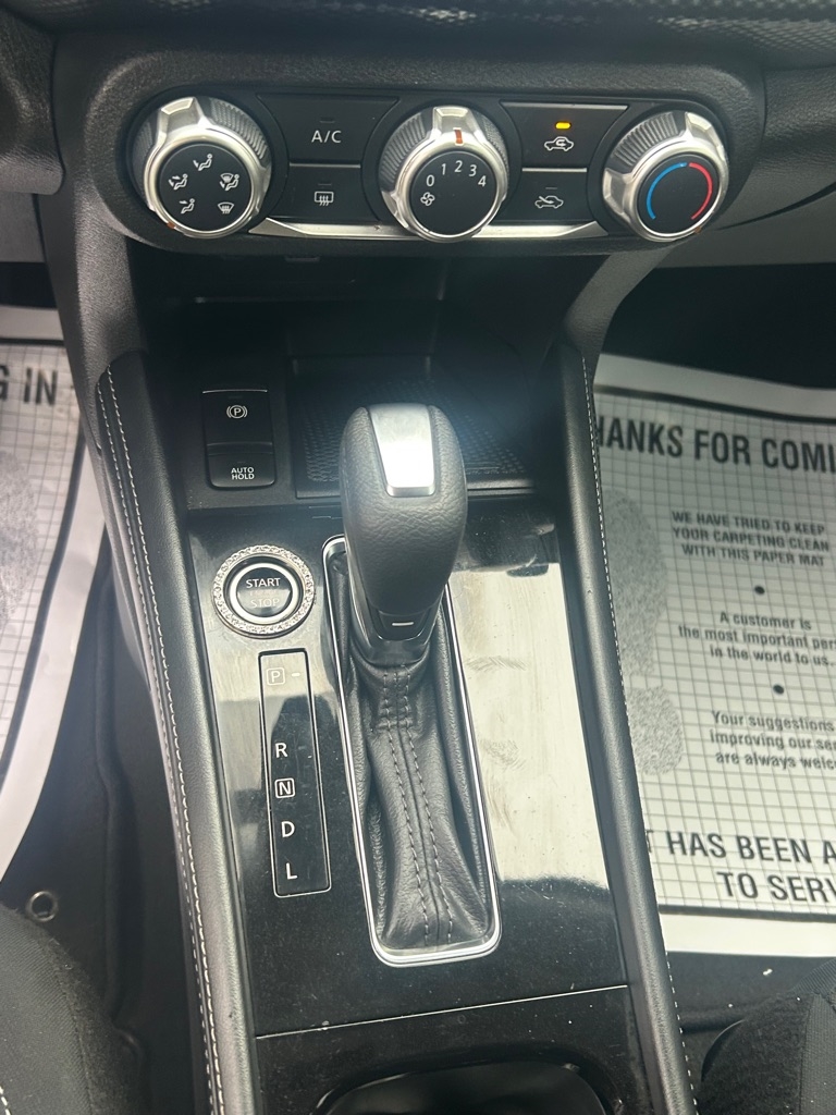 Nissan Kicks SV FWD 2024