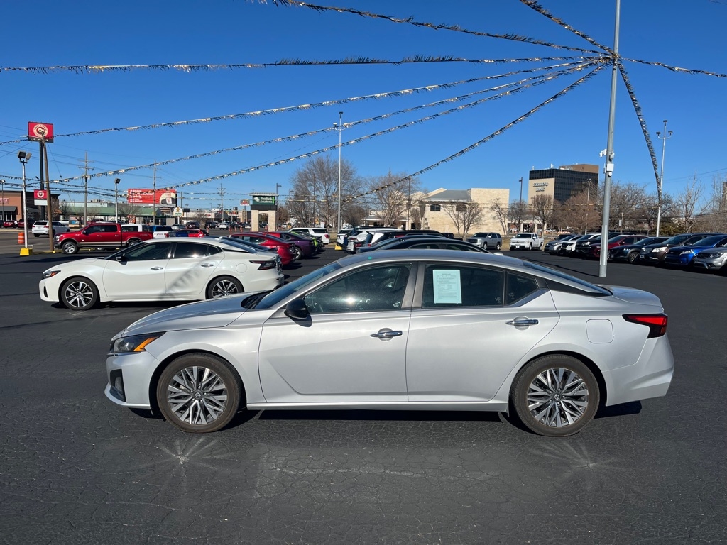 Nissan Altima 2.5 SV Sedan 2024