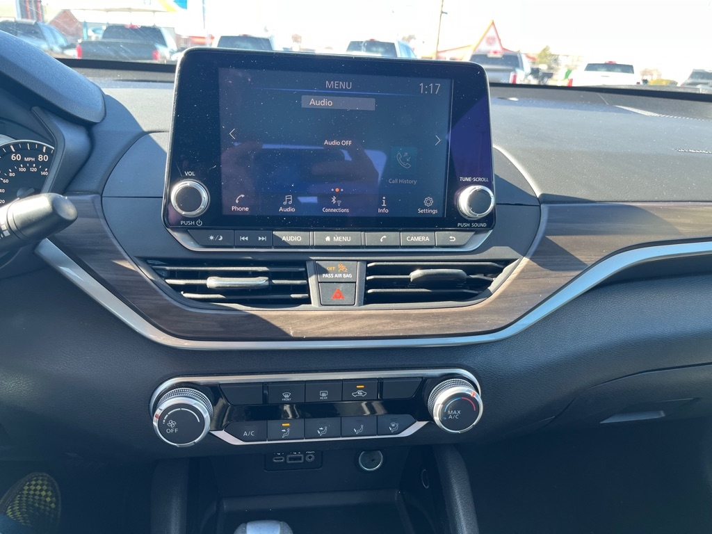 Nissan Altima 2.5 SV Sedan 2024