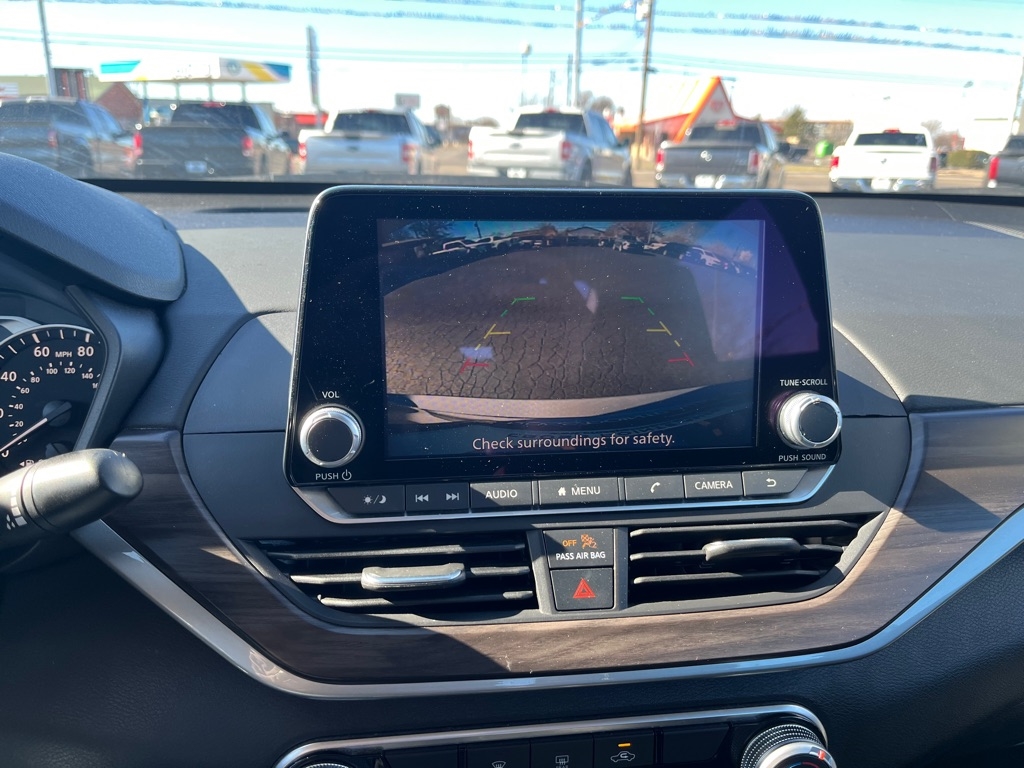 Nissan Altima 2.5 SV Sedan 2024