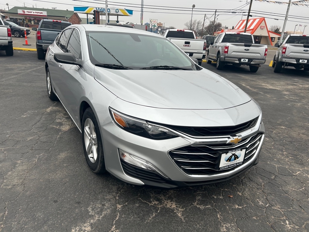 Chevrolet Malibu 4dr Sdn LS w/1FL 2021