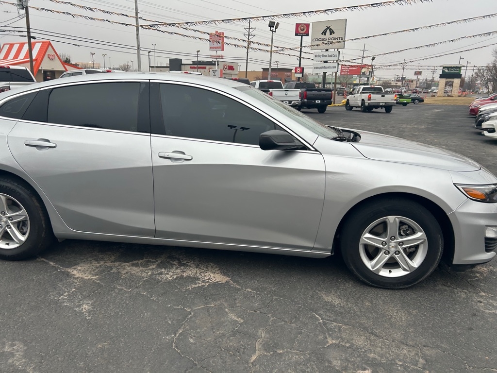 Chevrolet Malibu 4dr Sdn LS w/1FL 2021