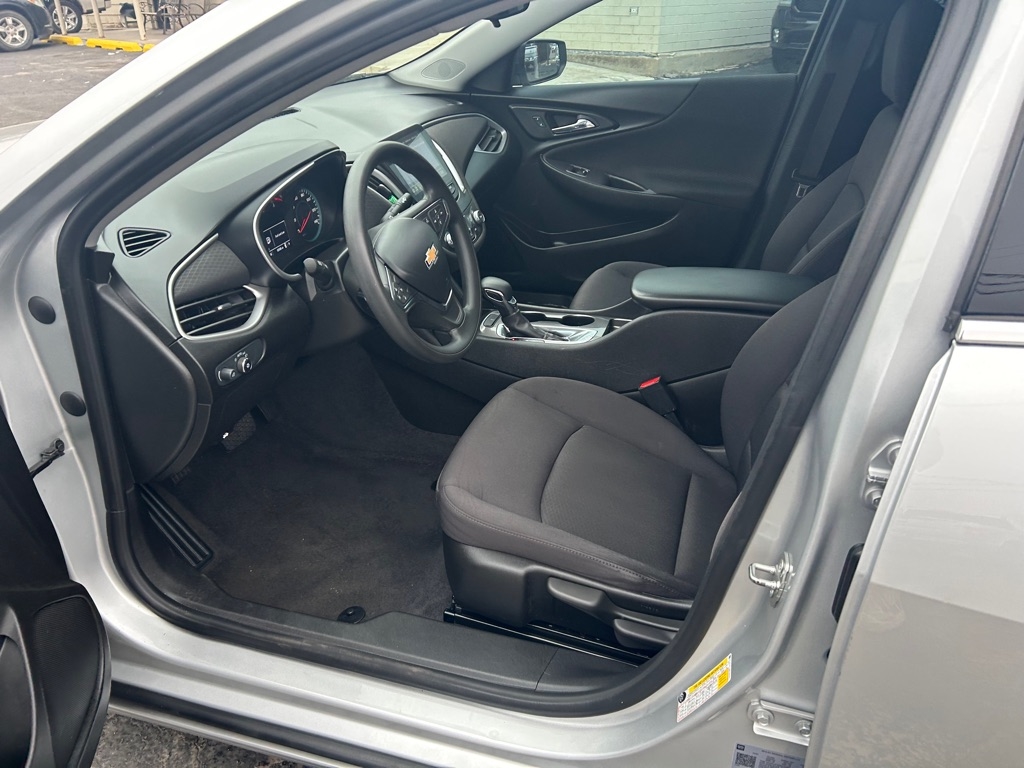 Chevrolet Malibu 4dr Sdn LS w/1FL 2021