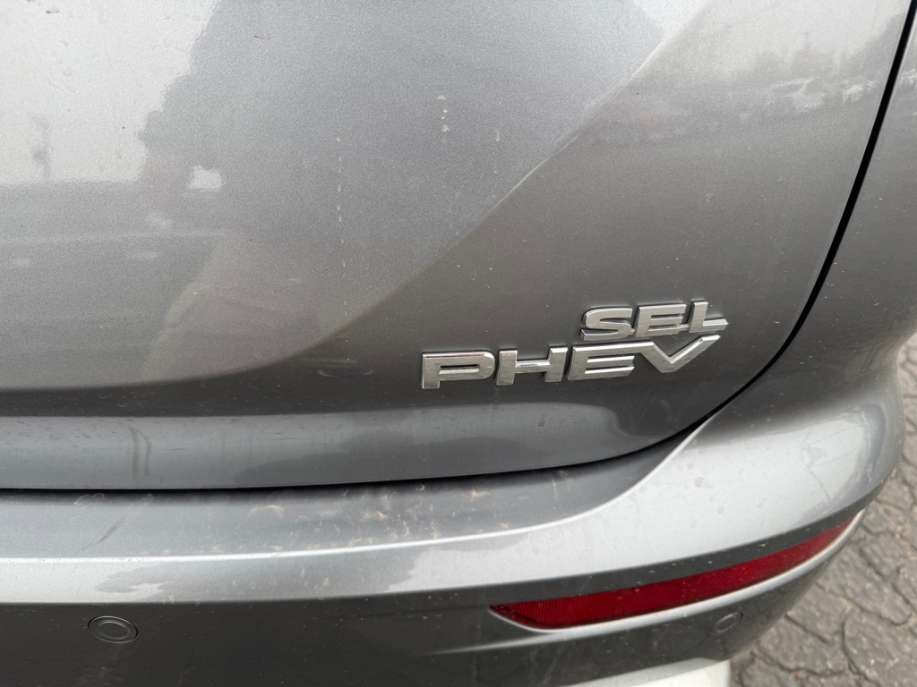 Mitsubishi Outlander PHEV 40th Anniversary S-AWC 2023