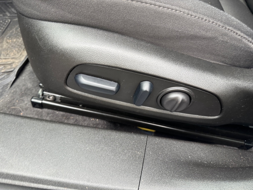 Mitsubishi Outlander PHEV 40th Anniversary S-AWC 2023