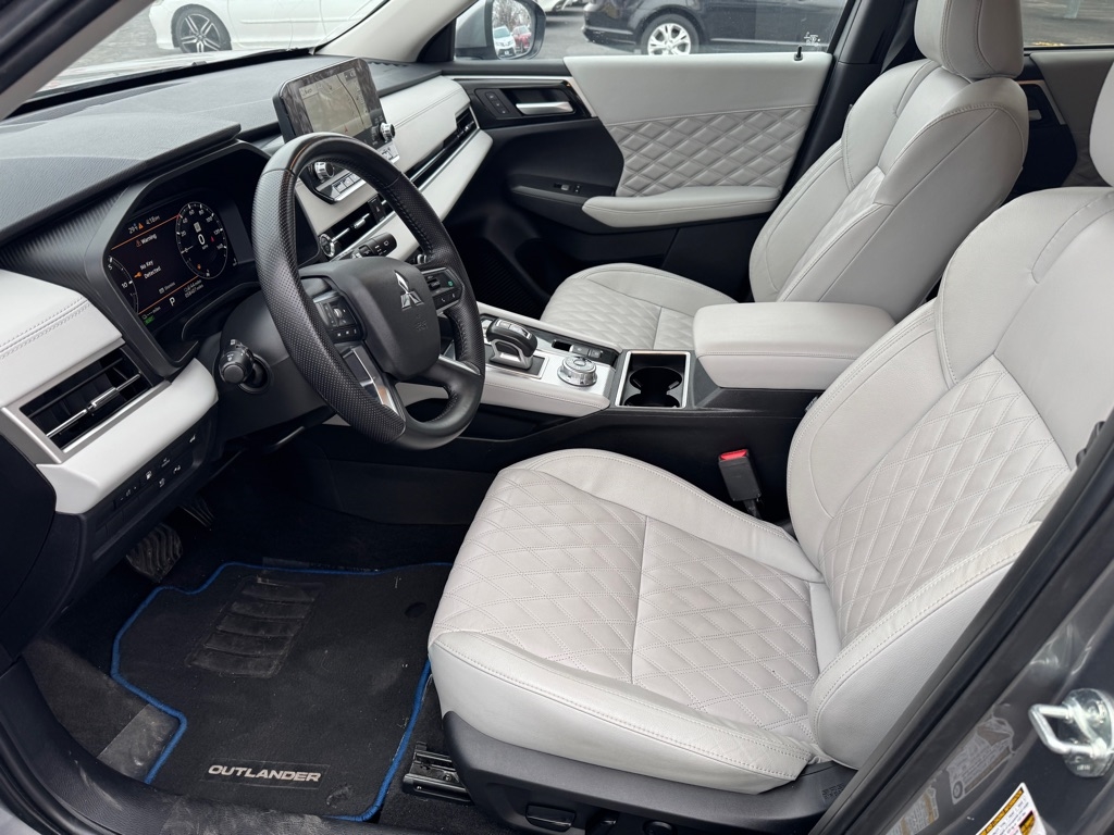 Mitsubishi Outlander PHEV 40th Anniversary S-AWC 2023