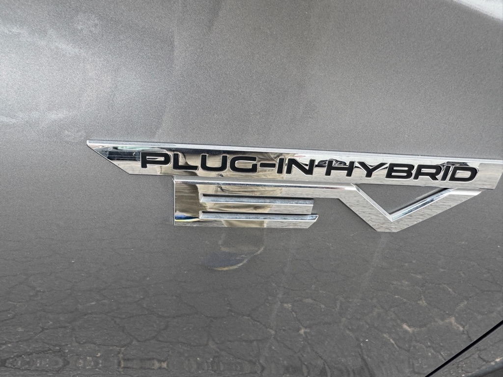 Mitsubishi Outlander PHEV 40th Anniversary S-AWC 2023