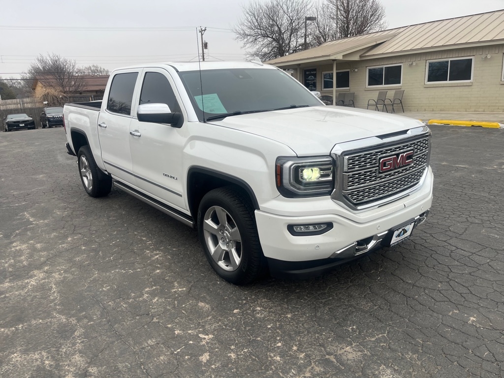 GMC Sierra 1500 4WD Crew Cab 143.5" Denali 2017