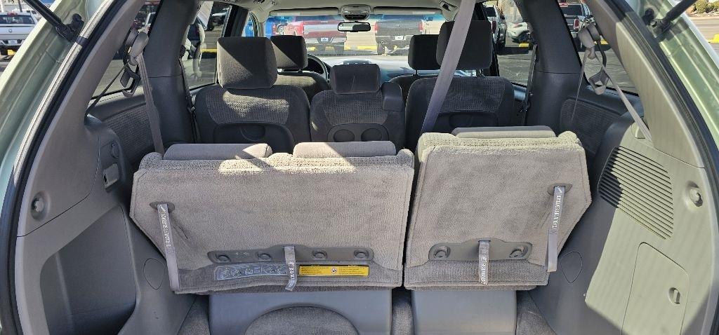 Toyota Sienna 5dr 7-Pass Van CE FWD (Natl) 2008