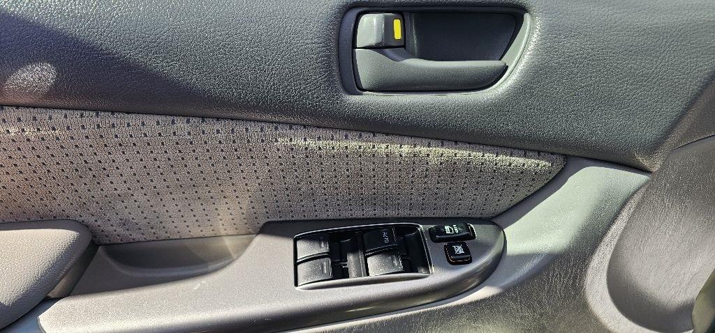 Toyota Sienna 5dr 7-Pass Van CE FWD (Natl) 2008