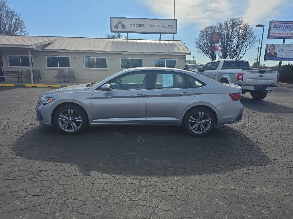 Volkswagen Jetta SE Auto 2024