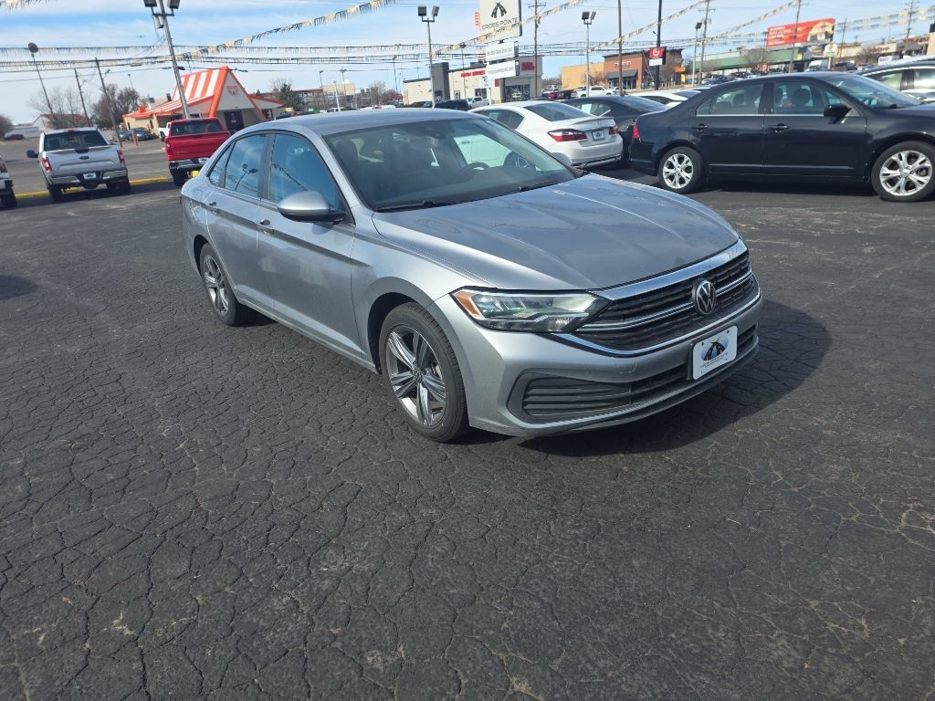 Volkswagen Jetta SE Auto 2024