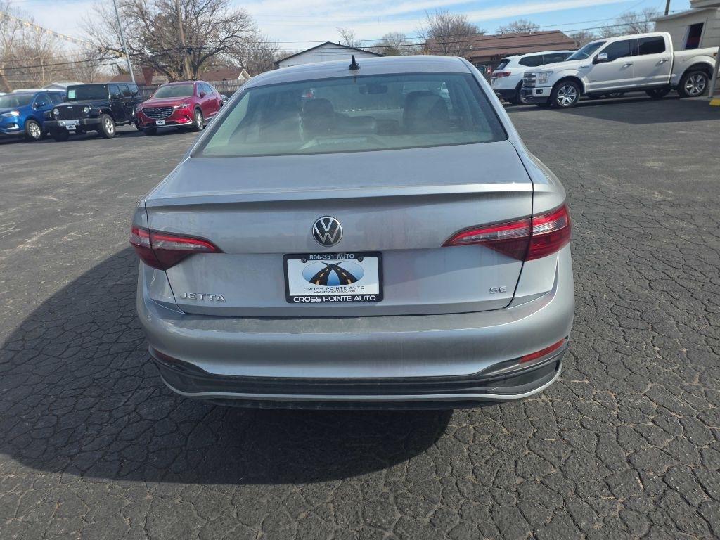 Volkswagen Jetta SE Auto 2024