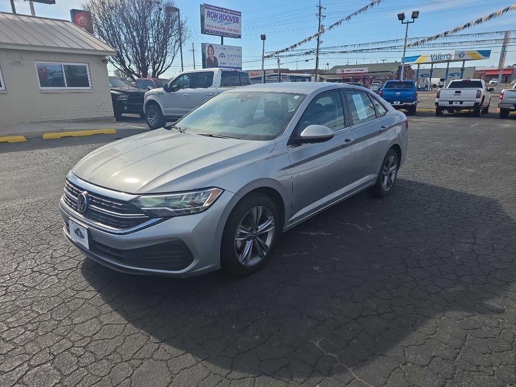 Volkswagen Jetta SE Auto 2024