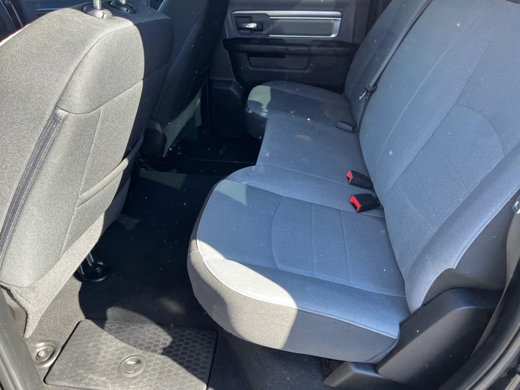 RAM 1500 Classic Warlock 4x4 Crew Cab 5'7" Box 2021