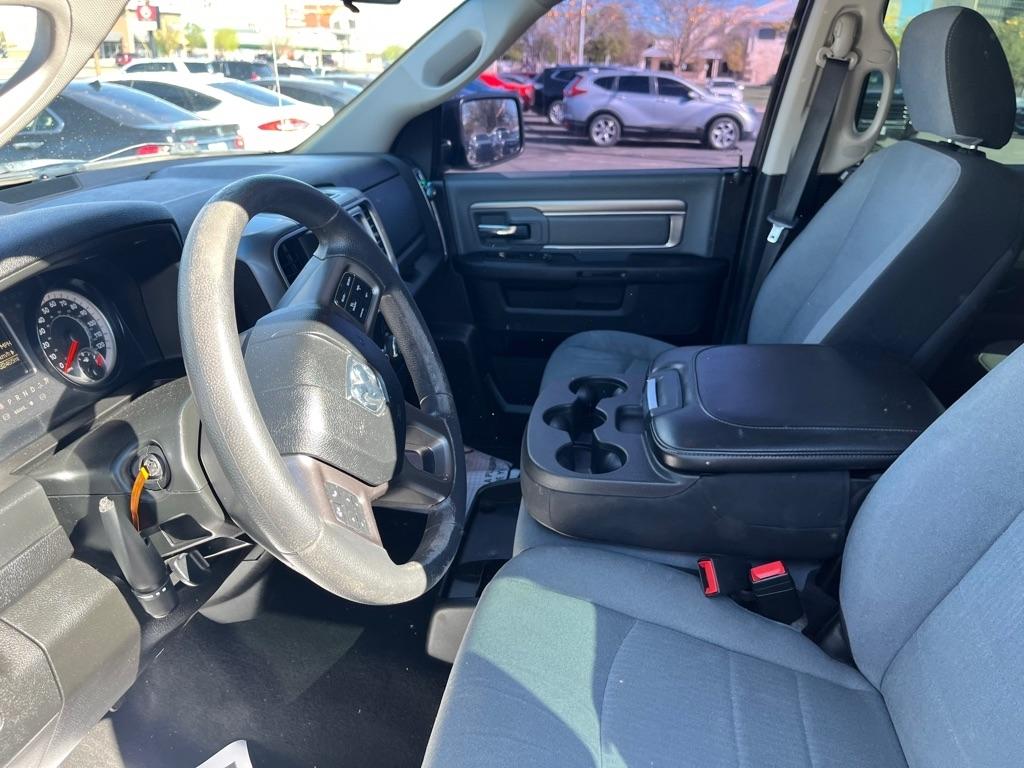 RAM 1500 Classic Warlock 4x4 Crew Cab 5'7" Box 2021