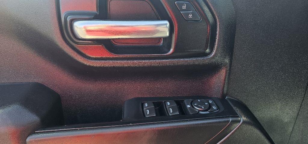 Chevrolet Silverado 1500 4WD Crew Cab 147" Custom Trail Boss 2021