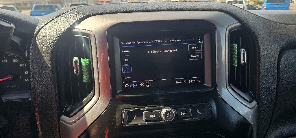 Chevrolet Silverado 1500 4WD Crew Cab 147" Custom Trail Boss 2021