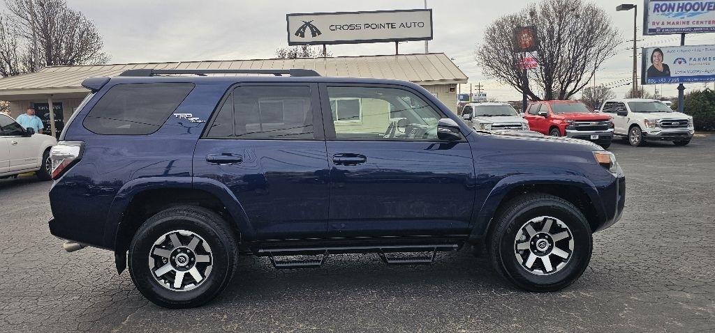 Toyota 4Runner TRD Off Road Premium 4WD (Natl) 2020