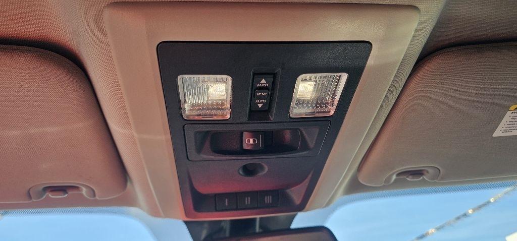 RAM 2500 Laramie 4x4 Crew Cab 6'4" Box 2017