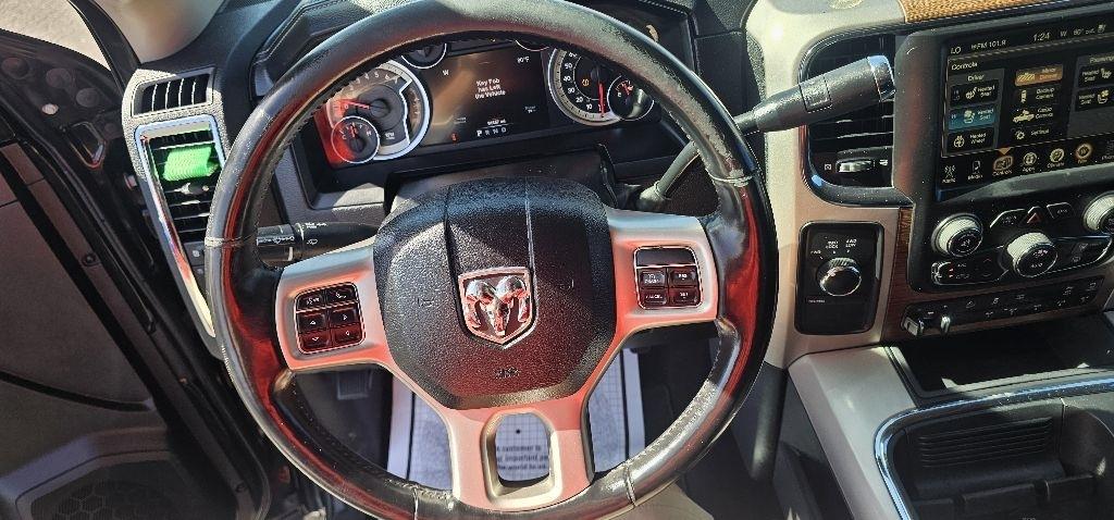 RAM 2500 Laramie 4x4 Crew Cab 6'4" Box 2017