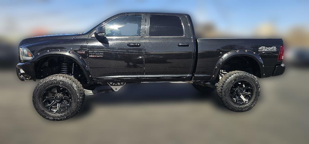 2017 RAM 2500 Laramie 4x4 Crew Cab 6'4" Box