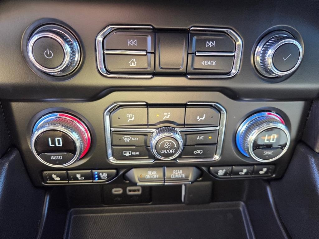 GMC Yukon 4WD 4dr AT4 2024