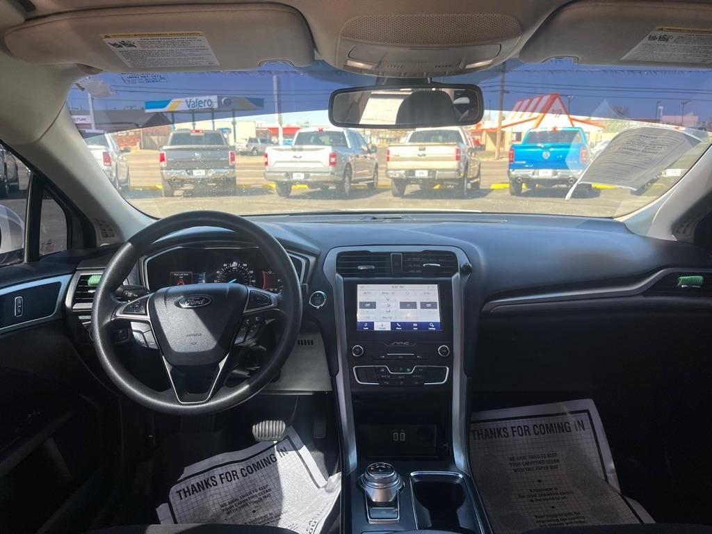 Ford Fusion SE FWD 2020