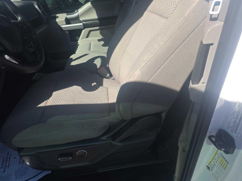 Ford F-150 Lariat 4WD SuperCab 8' Box 2018