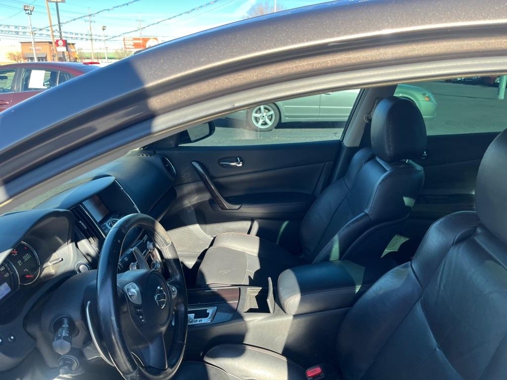 Nissan Maxima 4dr Sdn V6 CVT 3.5 SV w/Premium Pkg 2012