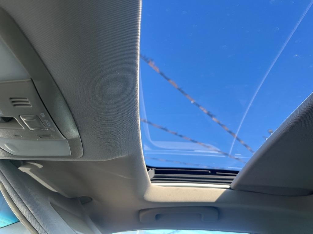 Nissan Maxima 4dr Sdn V6 CVT 3.5 SV w/Premium Pkg 2012