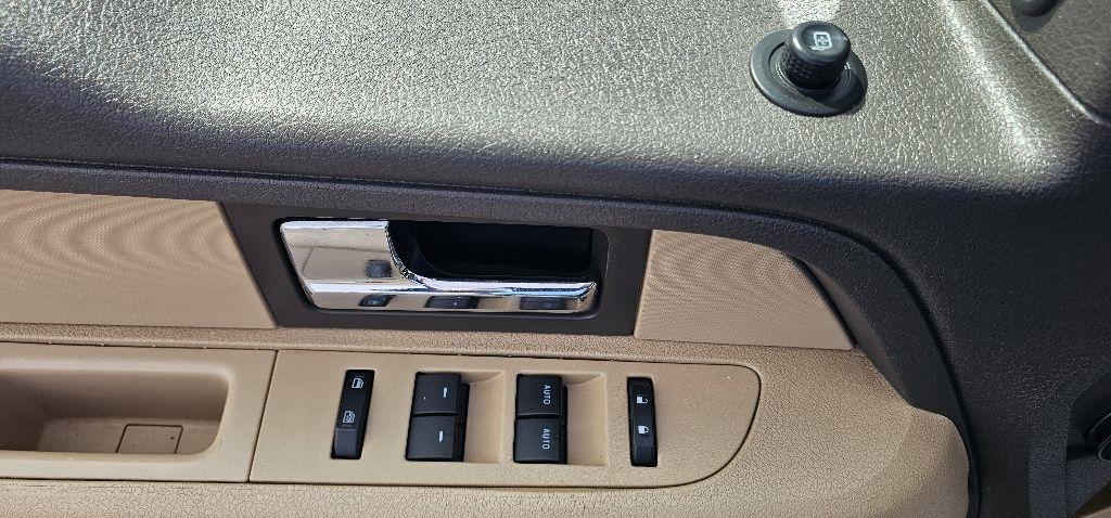 Ford F-150 4WD SuperCrew 145" King Ranch 2014