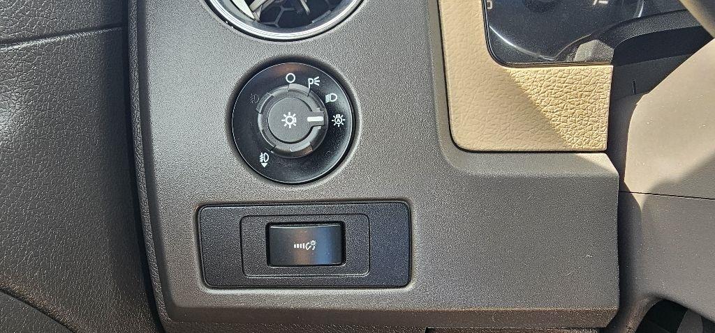 Ford F-150 4WD SuperCrew 145" King Ranch 2014