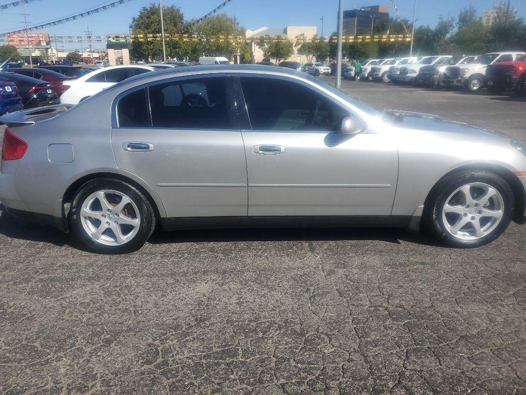 Infiniti G35 Sedan 4dr Sdn AWD Auto w/Leather 2004