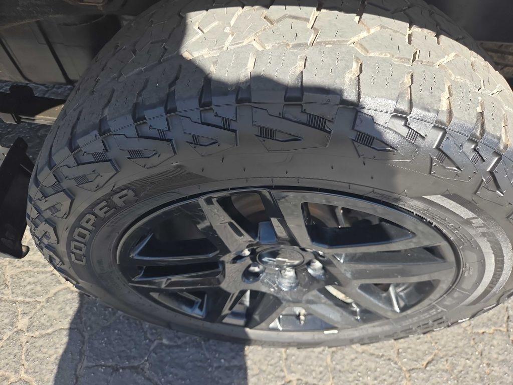 Chevrolet Silverado 1500 4WD Crew Cab 147" Custom 2023