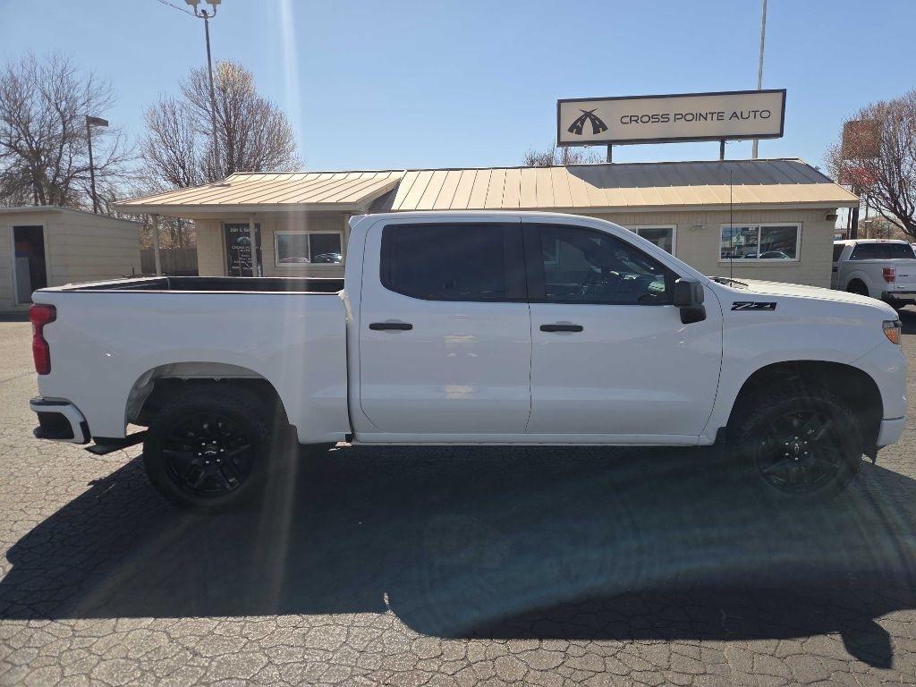 Chevrolet Silverado 1500 4WD Crew Cab 147" Custom 2023