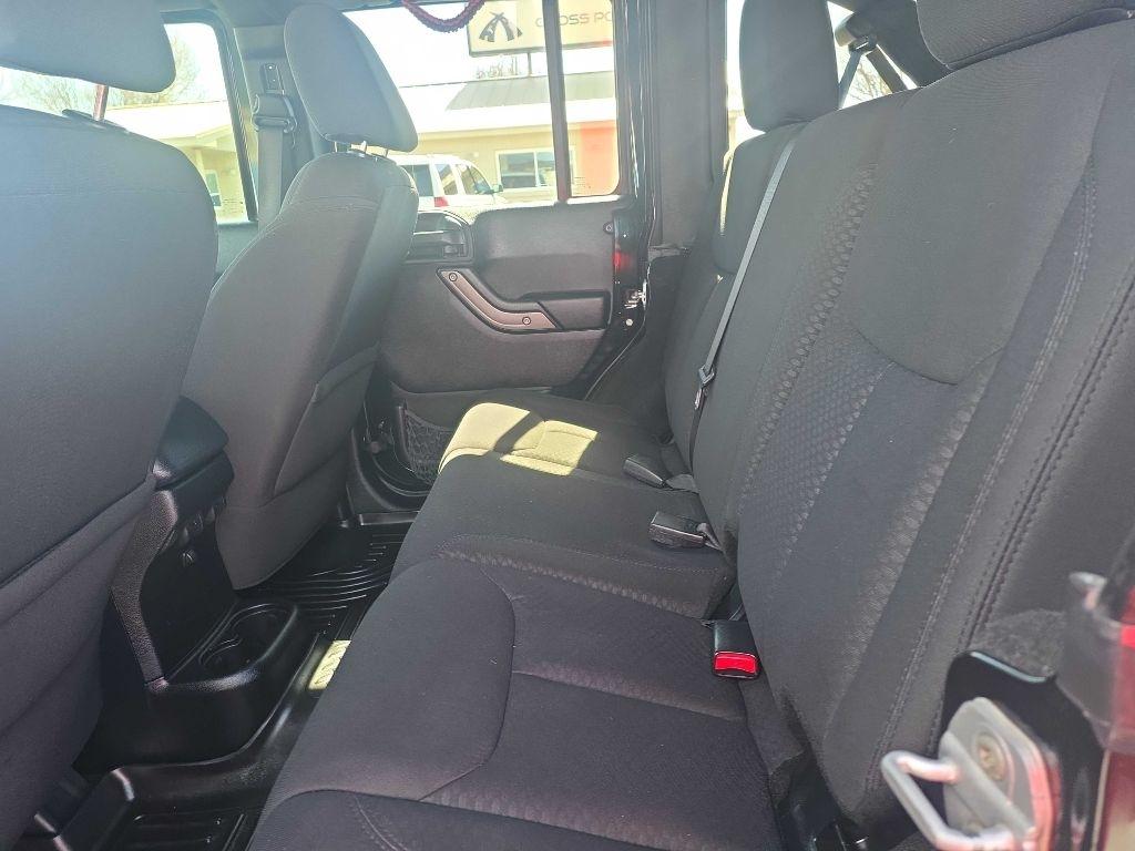 Jeep Wrangler Unlimited 4WD 4dr Sport 2013