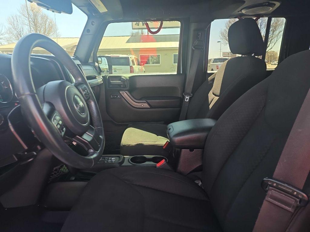 Jeep Wrangler Unlimited 4WD 4dr Sport 2013