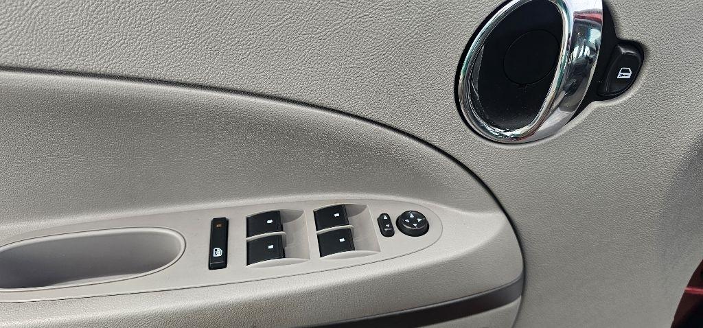 Chevrolet HHR FWD 4dr LT w/2LT 2009