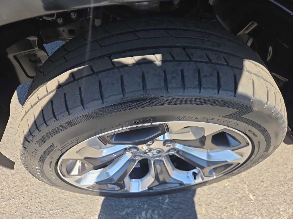 RAM 1500 Limited 4x4 Crew Cab 5'7" Box 2022