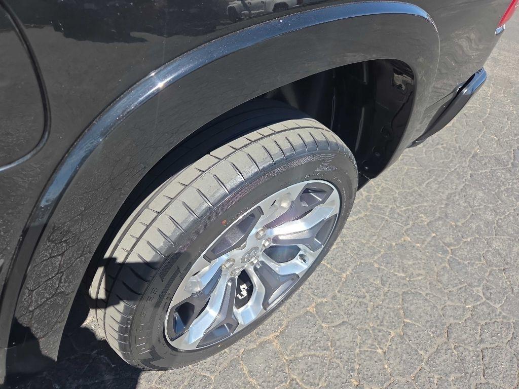 RAM 1500 Limited 4x4 Crew Cab 5'7" Box 2022