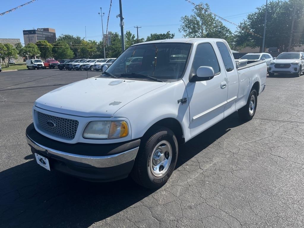 Ford F-150 Supercab 139" Lariat 1999