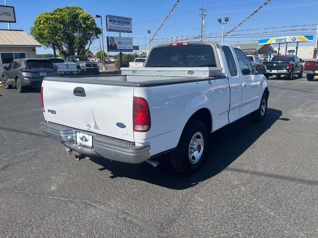 Ford F-150 Supercab 139" Lariat 1999