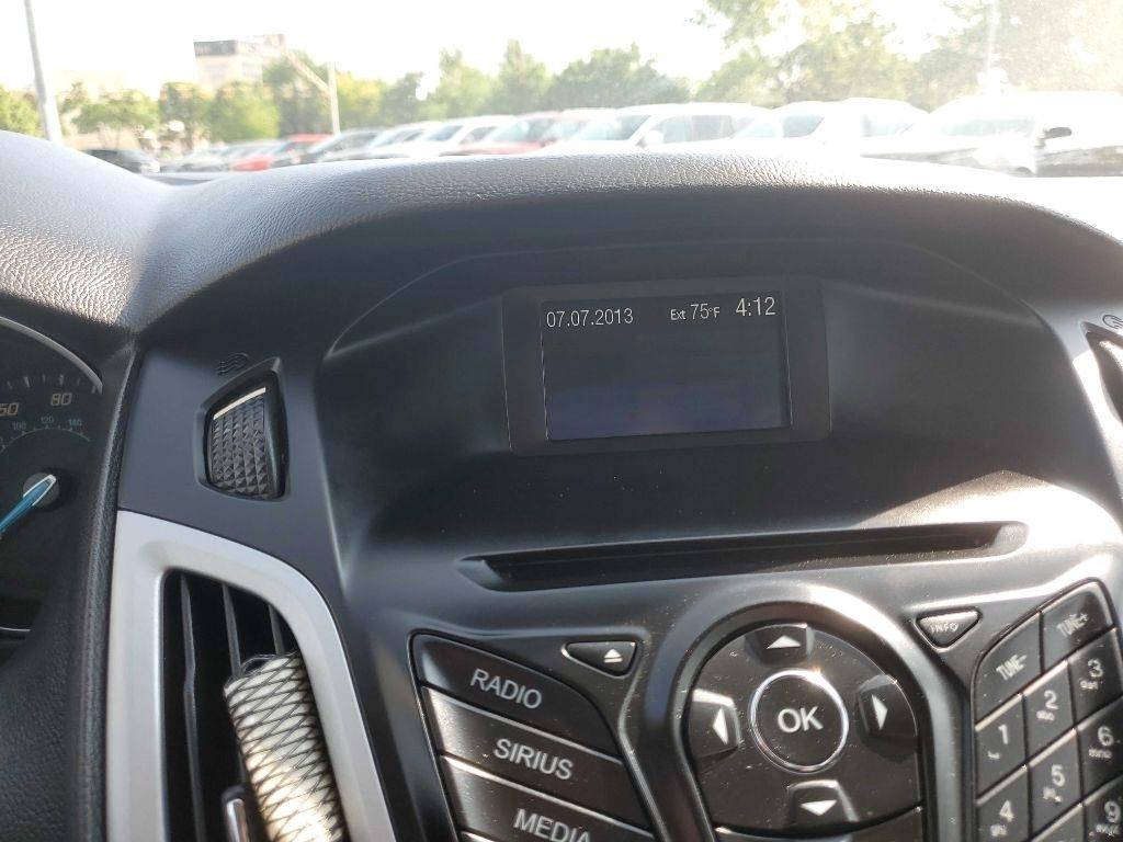 Ford Focus 4dr Sdn SE 2013