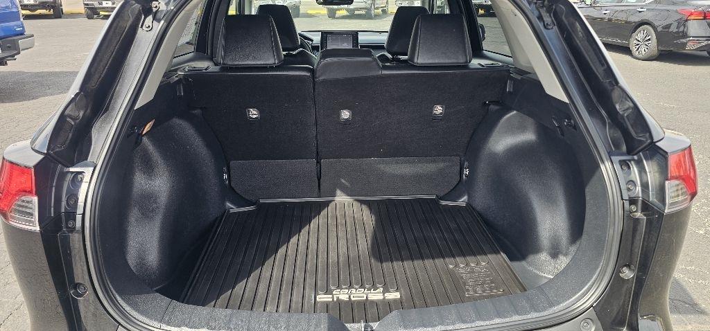 Toyota Corolla Cross XLE 2WD (Natl) 2022