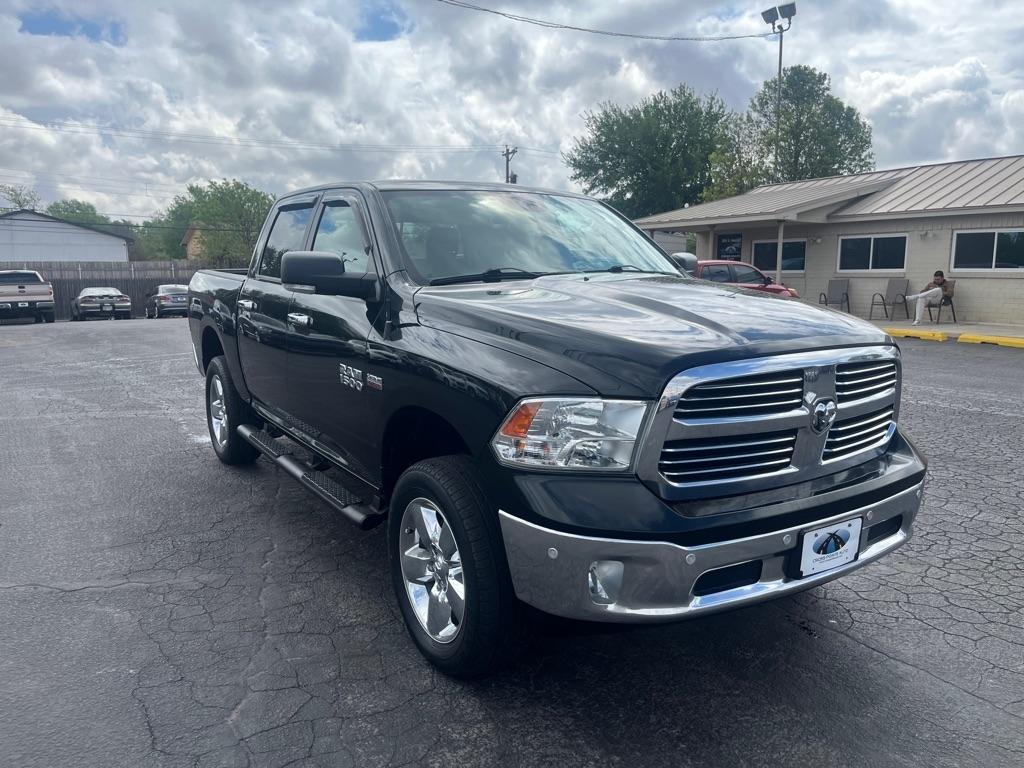 RAM 1500 2WD Crew Cab 140.5" Lone Star 2016